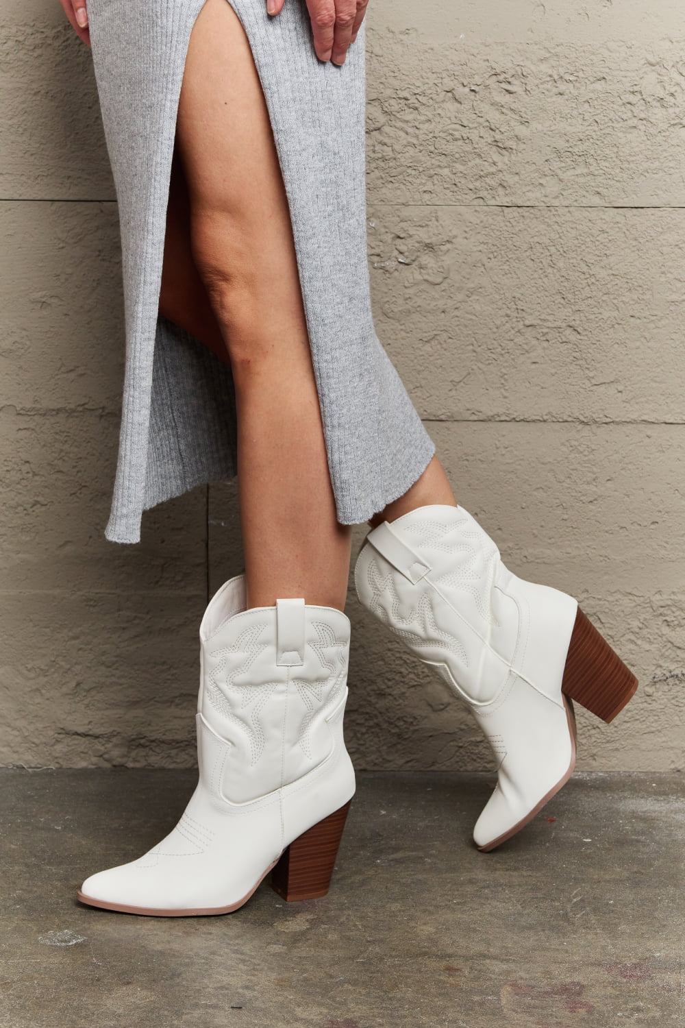 Legend Footwear Bella White Cowboy Boots